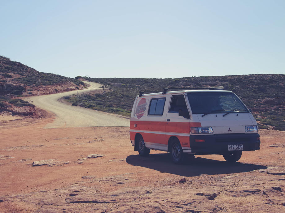 Diesen Camper von Hippie Campers könnt ihr bei der CamperOase für euren Roadtrip an der Westküste günstig mieten. Hippie Campers, Kalbarri Nationalpark, Camper mieten Australien, Camper mieten Perth