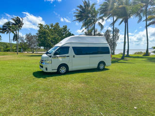 Maxie 4 Deluxe Camper