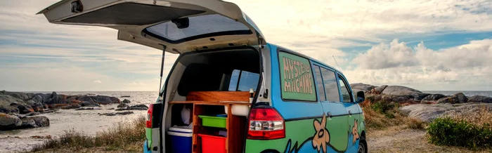 Mystery Machine 2 Seater kompakter Camper für Backpacker von Campervan Village Australien