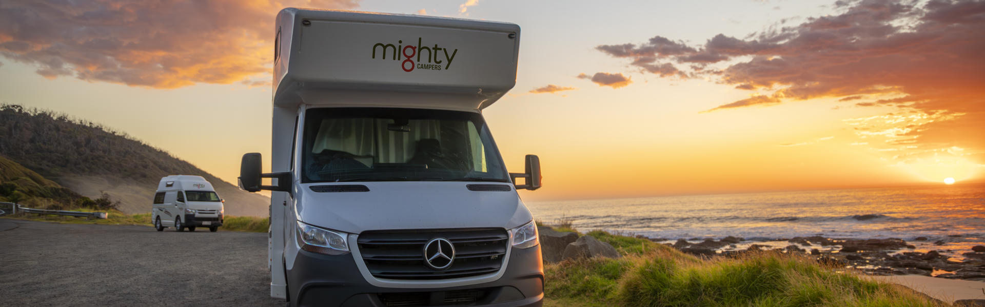 Fahrzeug von Mighty Campers in der Natur in Australien