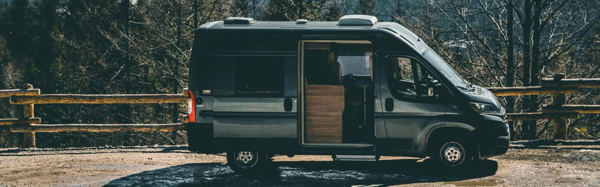 Miete komfortable Camper und Wohnmobile in ganz Europa von Indie Campers
