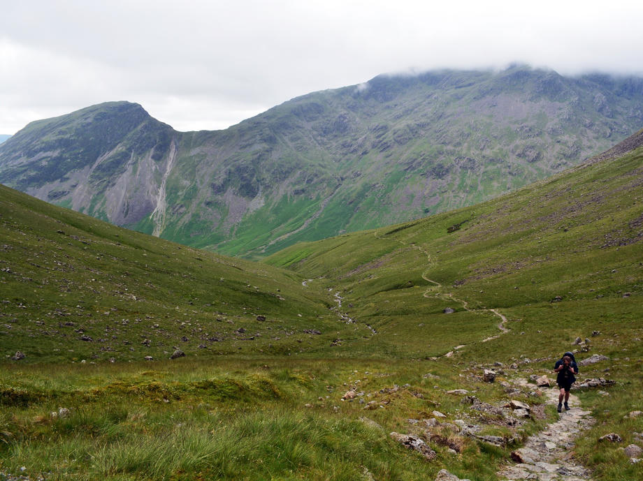 Wandern im Lake Disctrict Wanderer Bergen, Wandern im Lake District, Camping in England, Wandern in England
