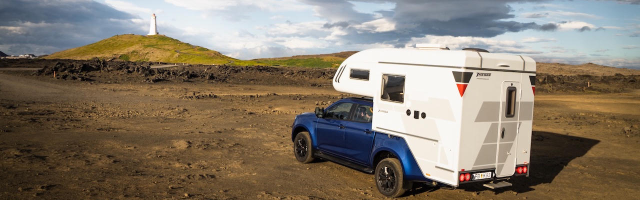 Den 4x4 Tyr von Camper Iceland für 4 Personen in Island günstig mieten über CamperOase. 