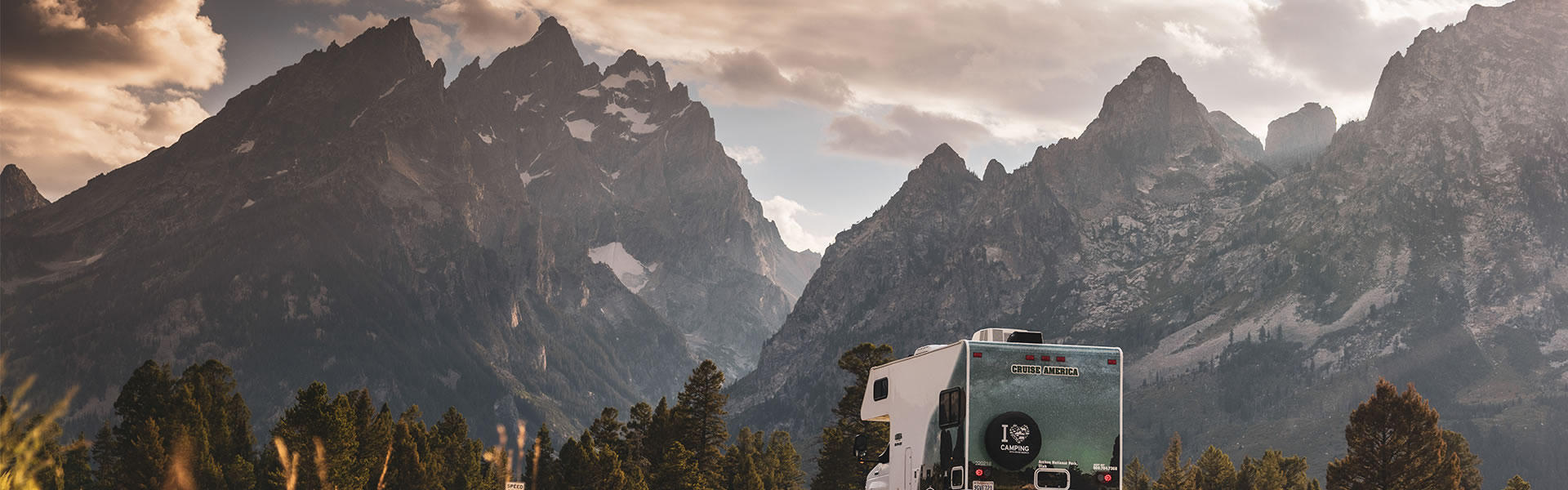 Cruise Canada Company Header