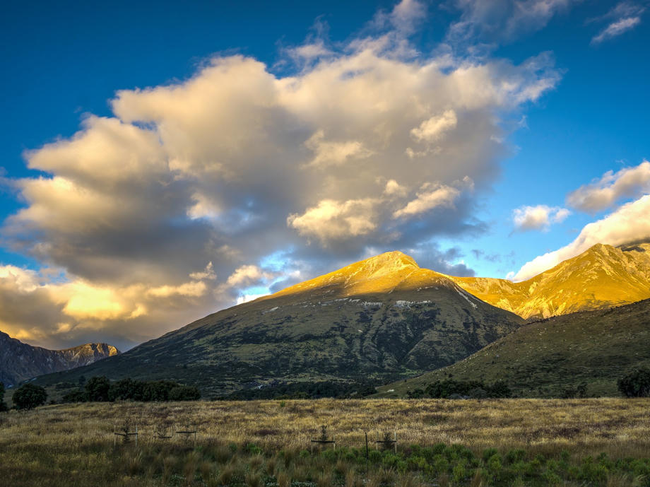 Glenorchy ist vor allem durch seinen Isengard Lookout bekannt. Glenorchy, Paradise, Queenstown, Landschaft, Sonnenuntergang
