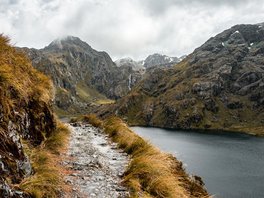 Der Routeburn Track verbindet auf 32 km in 3 Tagen den Mount Aspiring mit dem Fiordland National Park. Wandern Neuseeland, Great Walks Neuseeland, Routeburn, Glenorchy, Bergpass