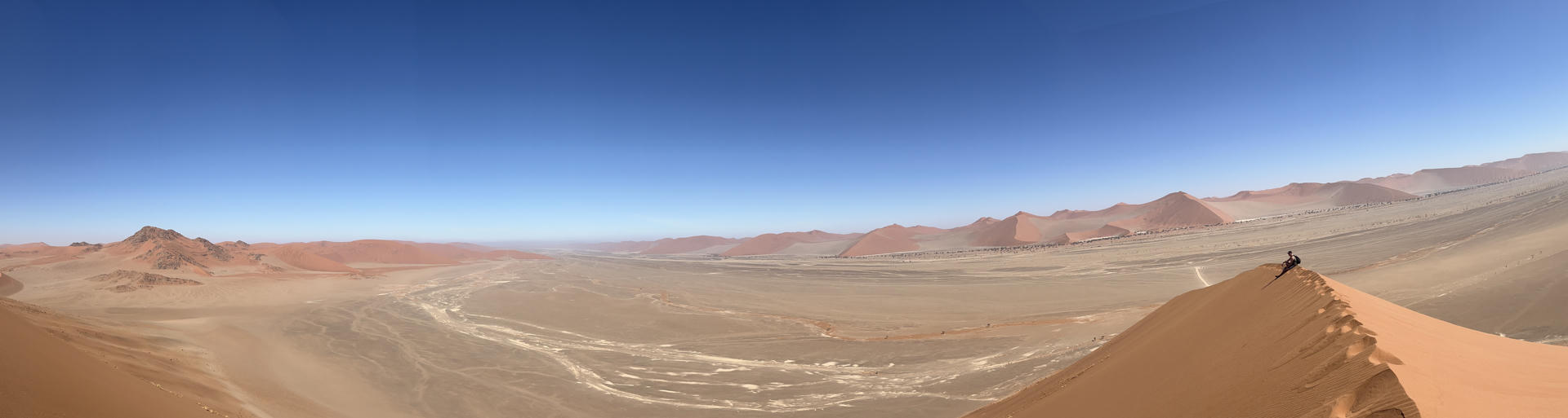 Sanddünen der Namib Wüste in Namibia