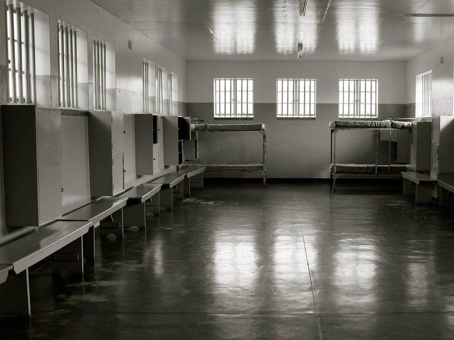 Das ehemalige Gefängnis auf Robben Island vor Kapstadt ist heute eine Ausstellung. Robben Island, Gefängnis, Nelson Mandela, Inseln Südafrika