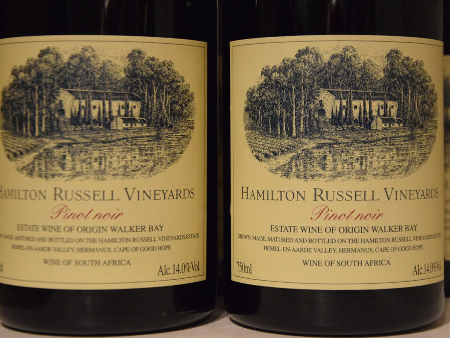 Die Weinregion Südafrikas befindet sich rund um den Ort Frankschoek östlich von Kapstadt. Wein Südafrika, Cabernet Sauvignon, Merlot, Shiraz, Pinotage, Chardonnay, Sauvignon Blanc