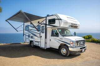 Vorschaubild Bildergalerie Saver 4 Class C 23-31 von Road Bear RV in den USA